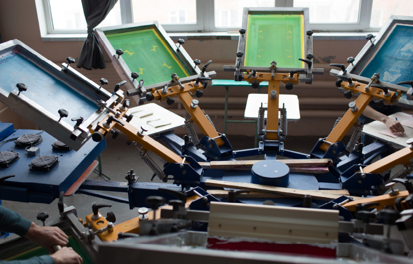 Your Guide to the Equipment Needed for Screen Printing Businesses